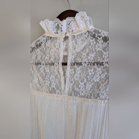 Vintage Cotton Wedding Dress, Long Sleeve, Lace, Flutter Collar, Size 13 - Picture 9 of 15